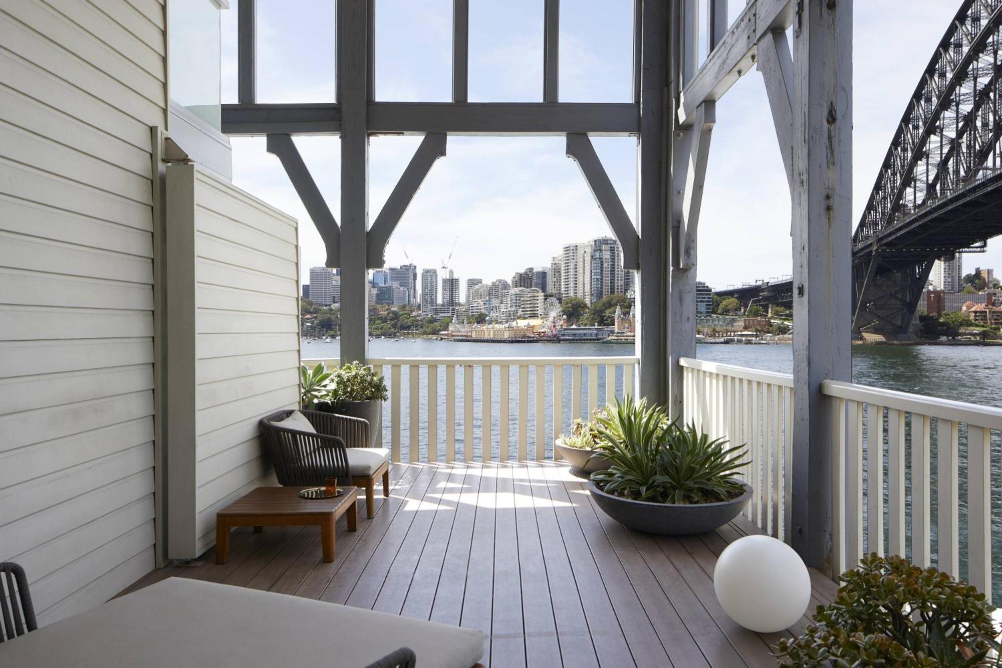 Pier One Harbour, Autograph Collection 5* Sydney