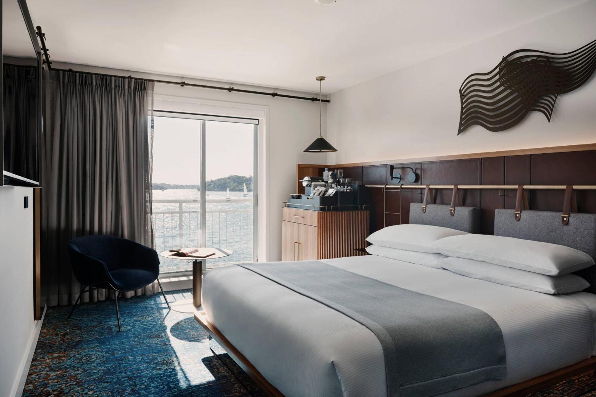 Pier One Harbour, Autograph Collection Hotel 5*