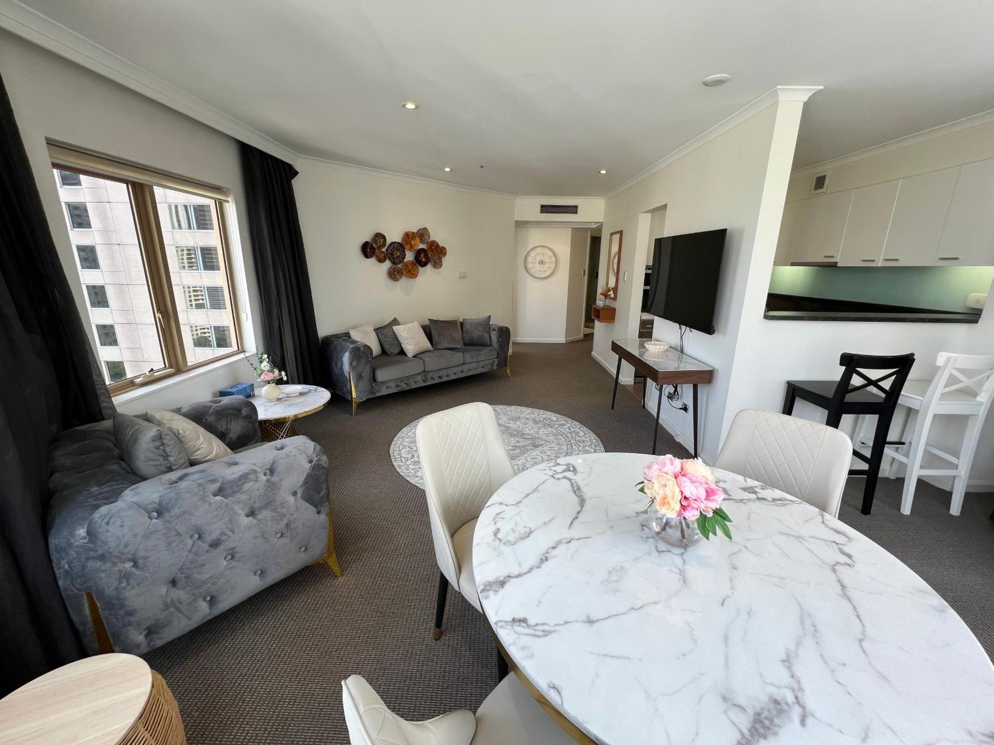 Apartment Fancy With Water View In The Rocks