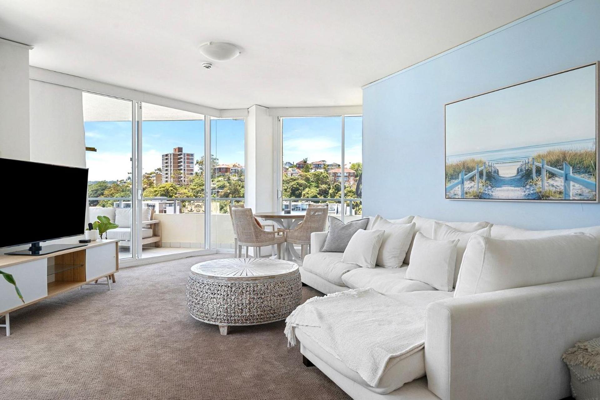 Oceanfront Serenity Amazing Views To Manly Apartment Sydney