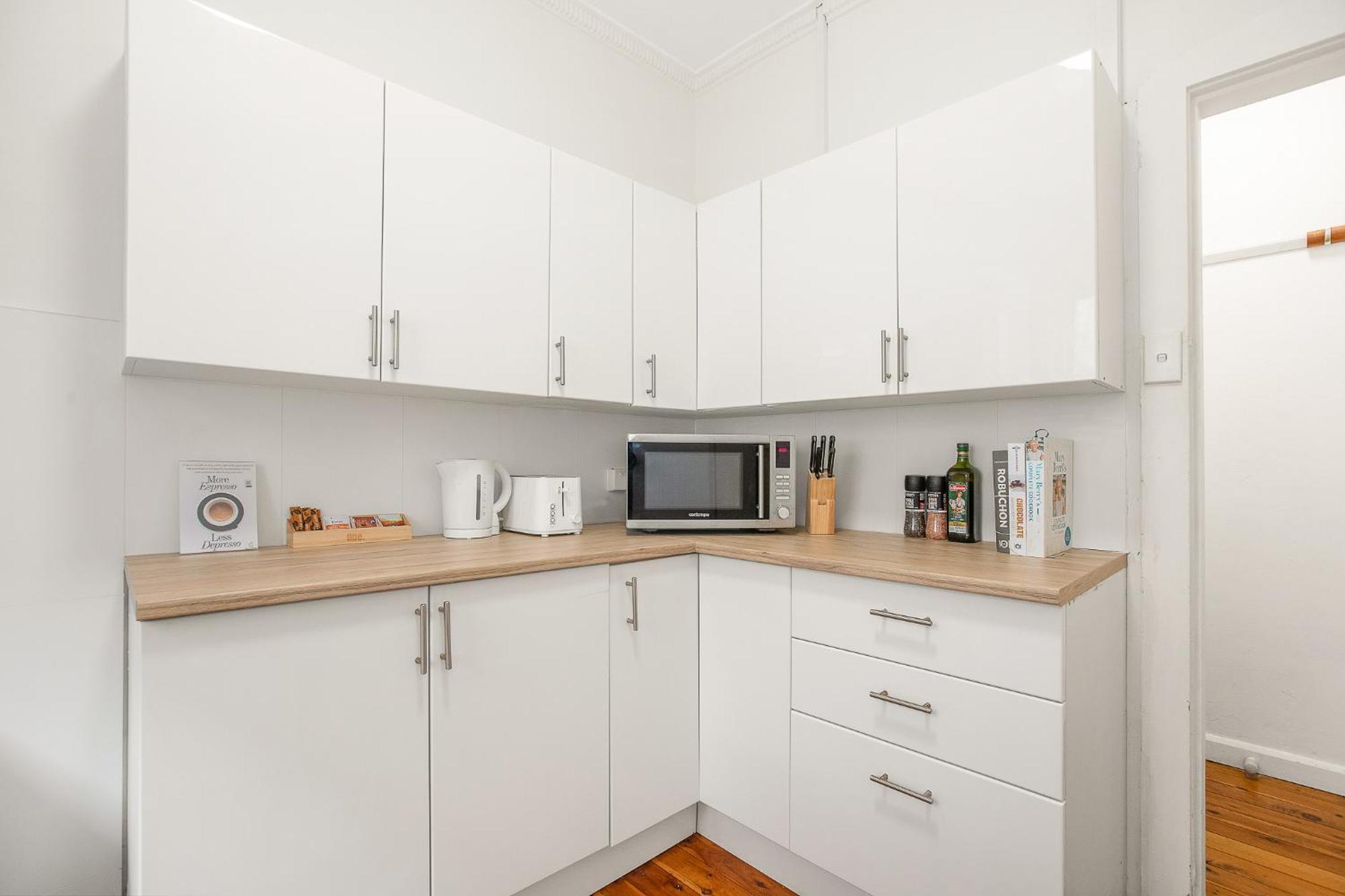 Manly Getaway By One Luxe Serviced & Vacation Manly Beach, Northern Beaches, With Free Wifi & Perfect For Families, Couples & Business Travellers Apartment