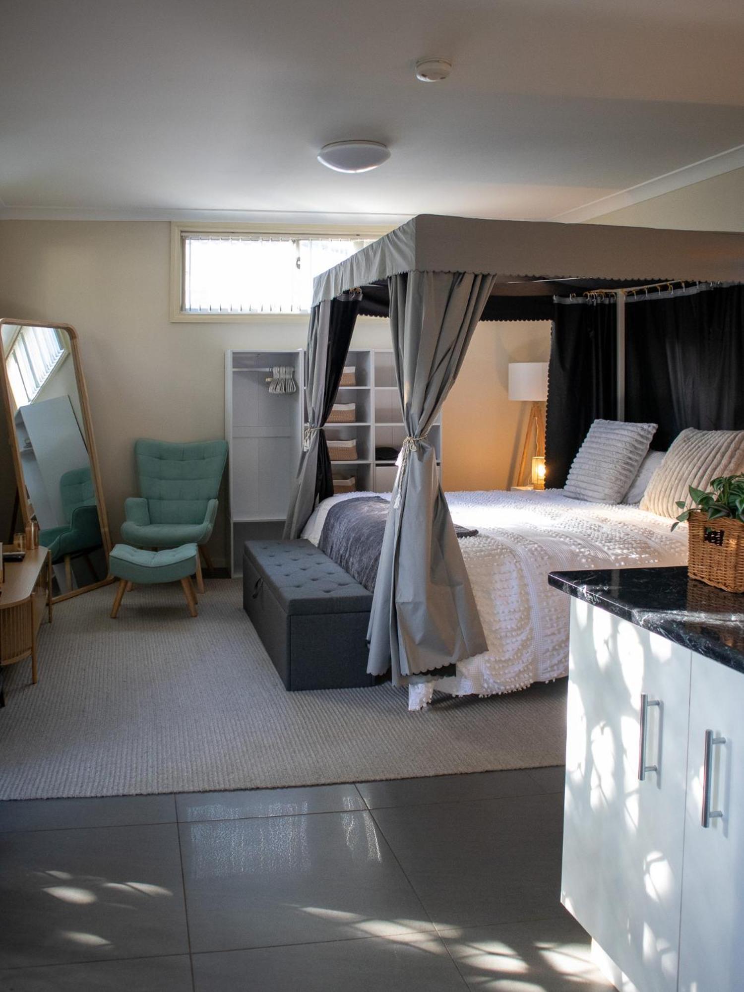 Relaxing Guest Near Airport Holiday home Sydney