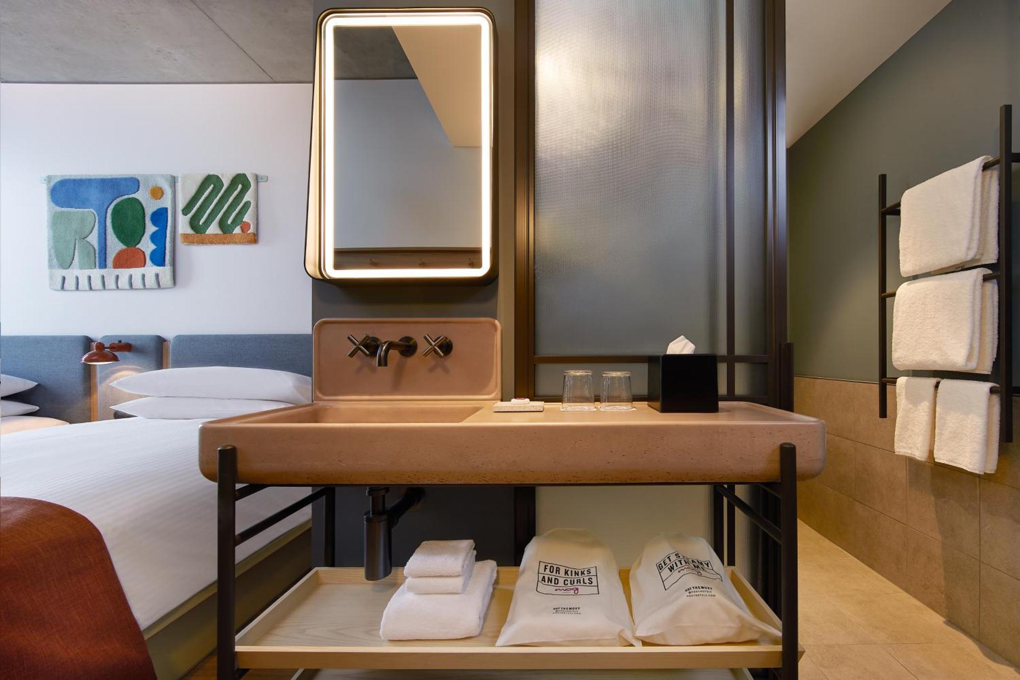 Moxy Airport Hotel