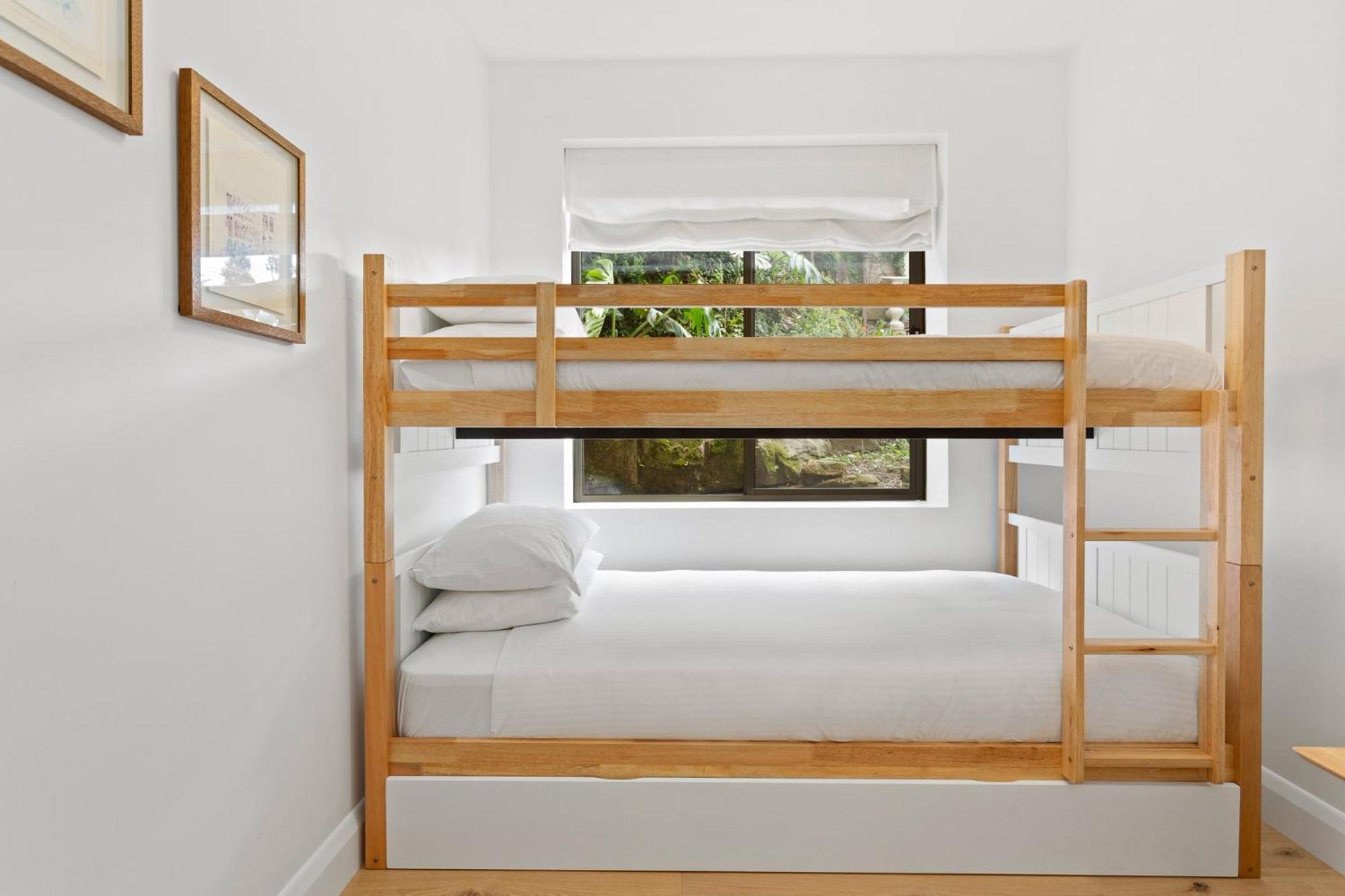 Boutique 2-bed With Stunning Harbour Views * Sydney