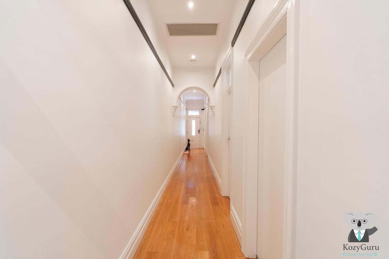 Kozyguru | Rose Bay | Charming House Near Sydney