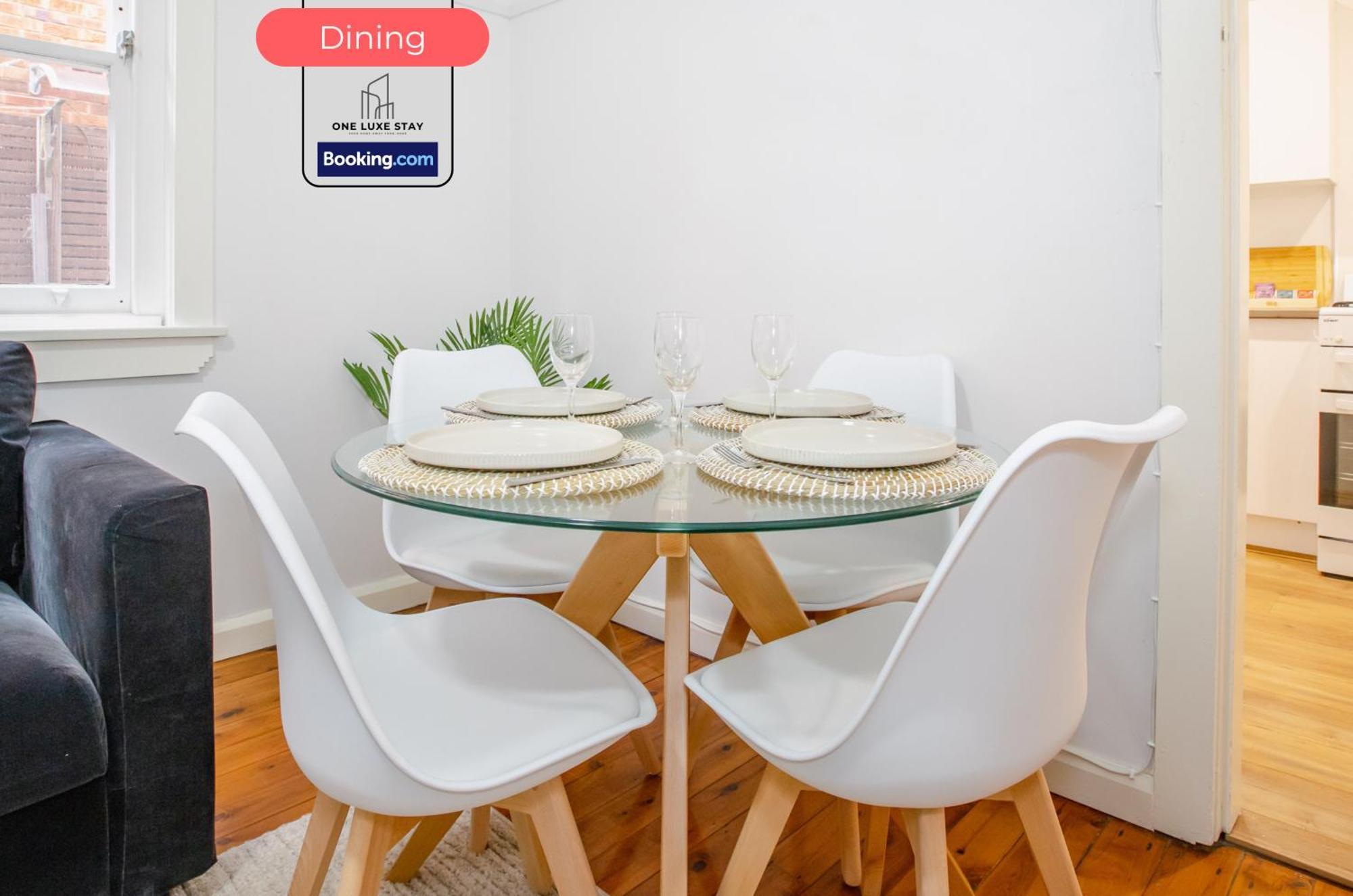 Centrally Located Ocean Retreat By One Luxe Serviced & Vacation Manly, Family & Couple Friendly