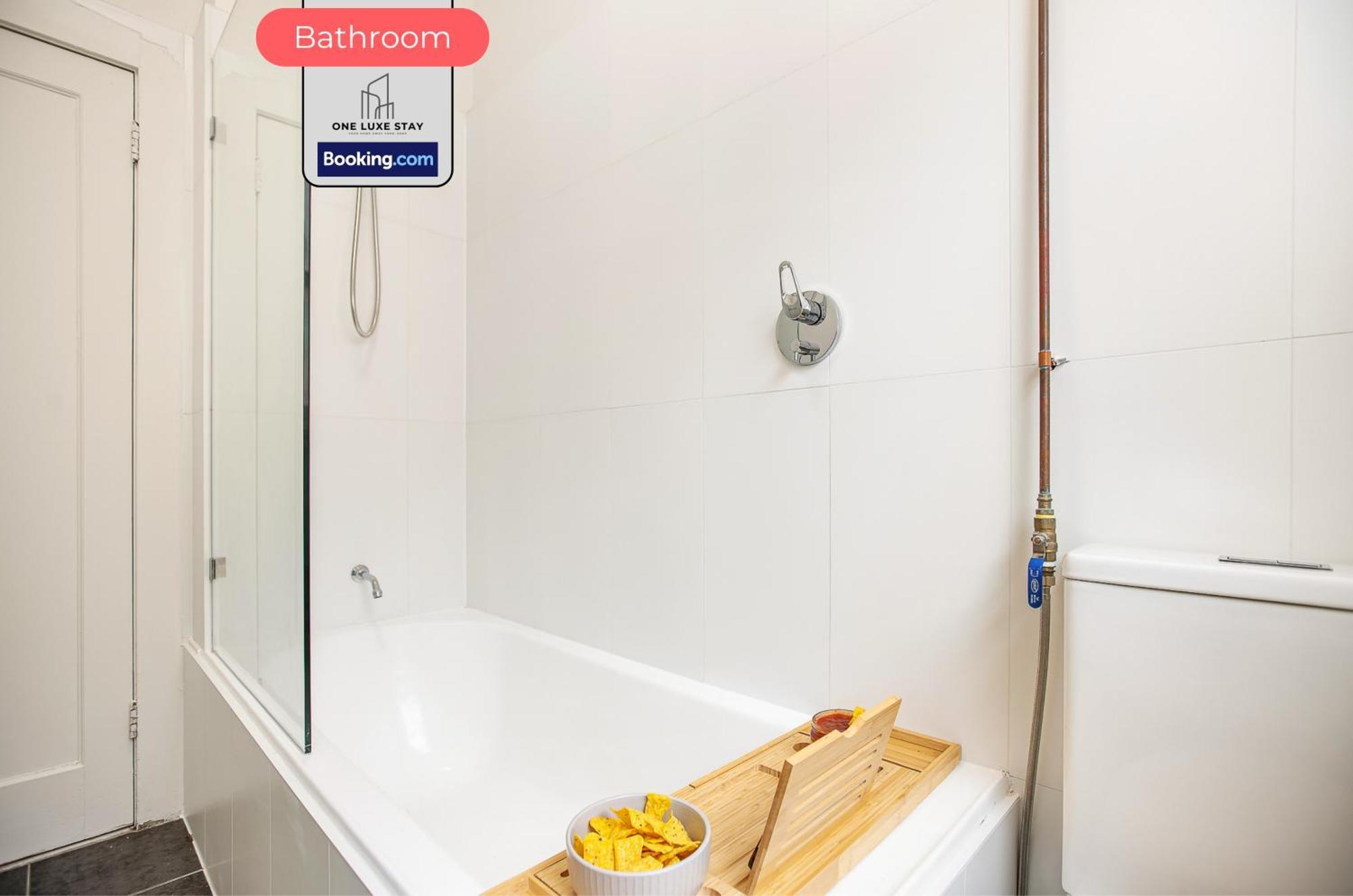 Manly Getaway By One Luxe Serviced & Vacation Manly Beach, Northern Beaches, With Free Wifi & Perfect For Families, Couples & Business Travellers Apartment