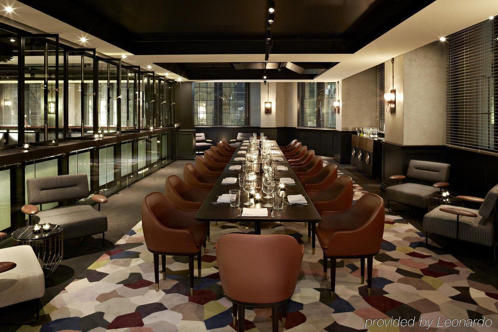 Hotel Qt Sydney