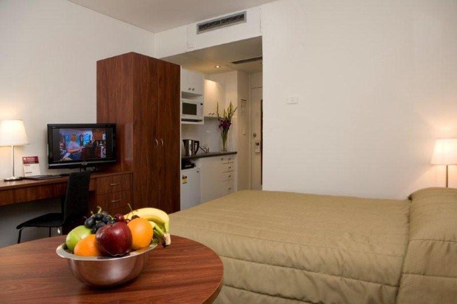 Macleay Hotel