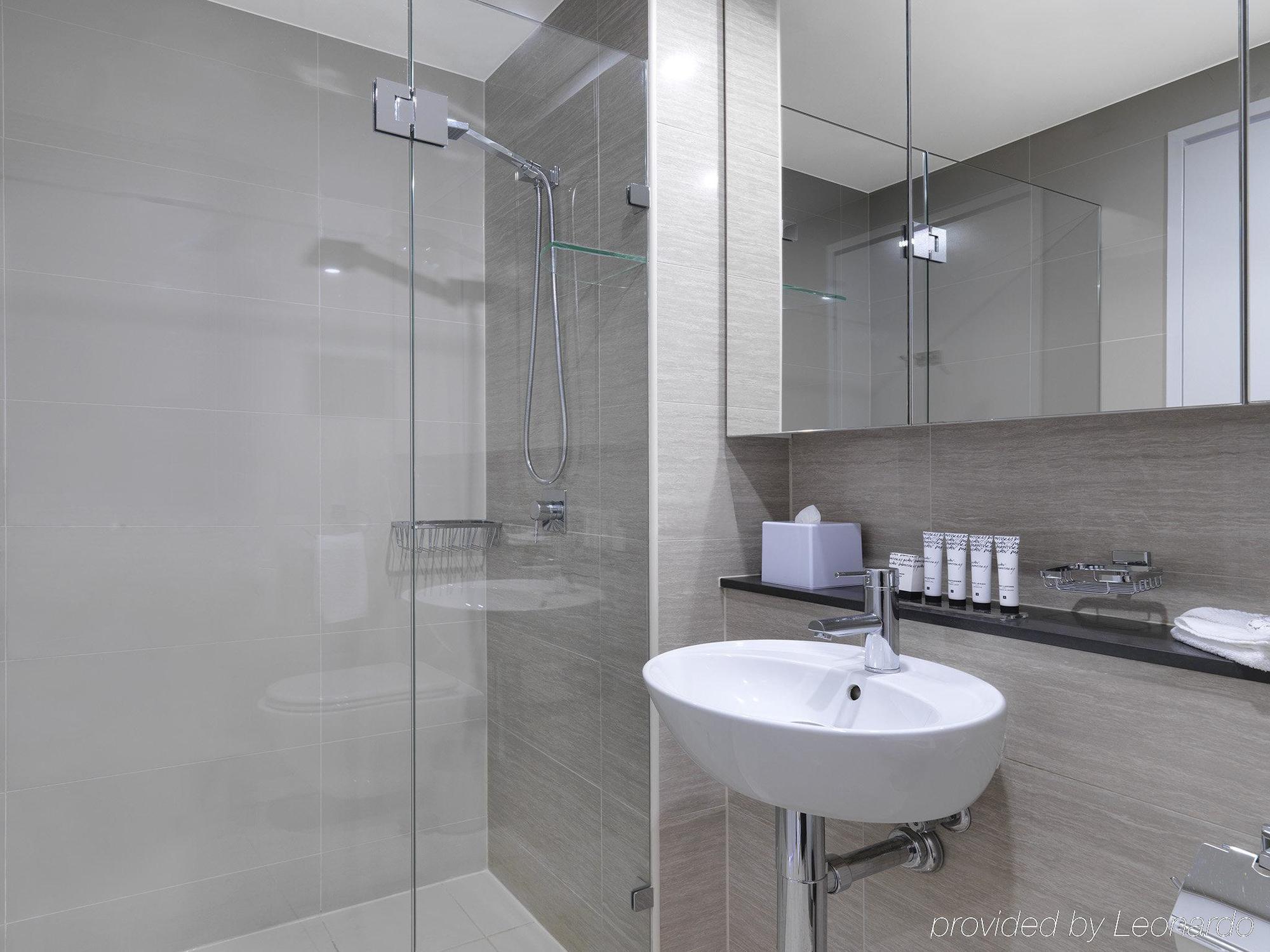 Meriton Campbell Street, 5* Sydney