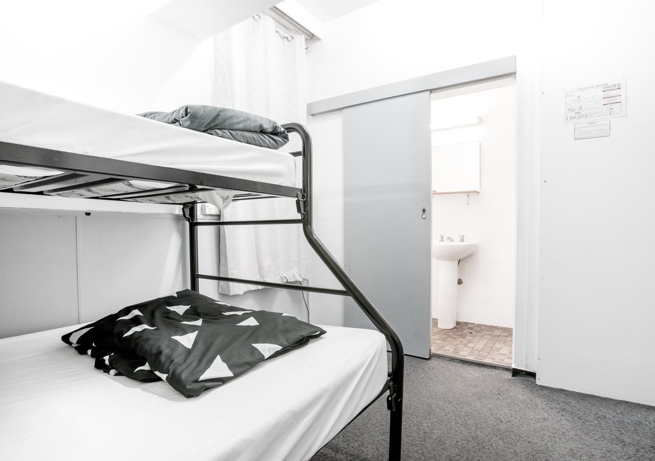 Morris Sydney, Handwritten Collection 4*