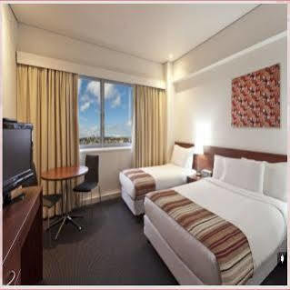 Hotel Macleay 4*