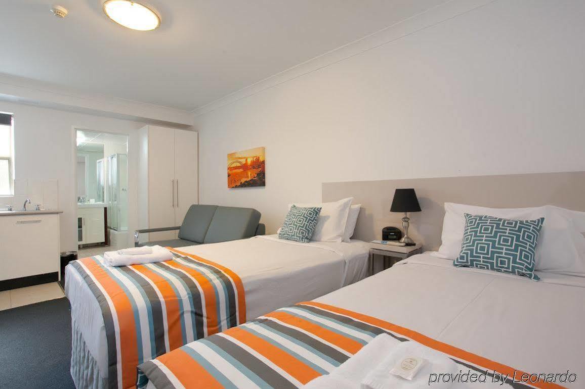 Railway Hotel 3*