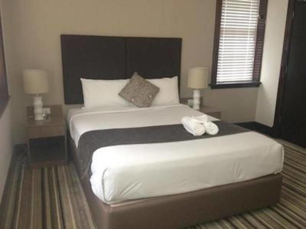 Southern Cross 3* Sydney