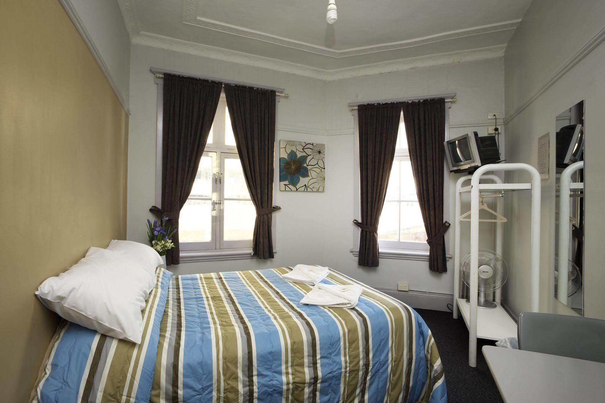 Hotel The George Street Sydney