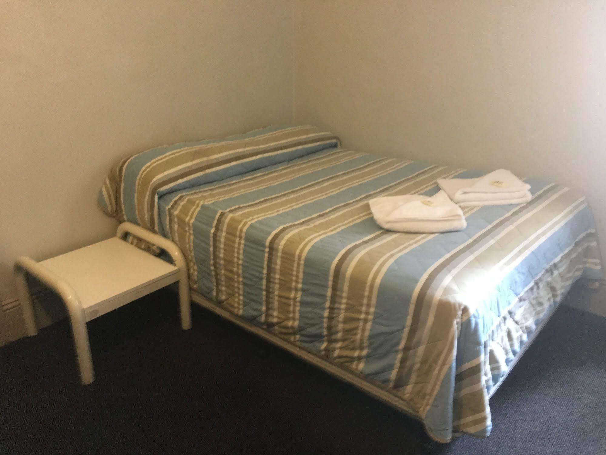 The George Street 3*