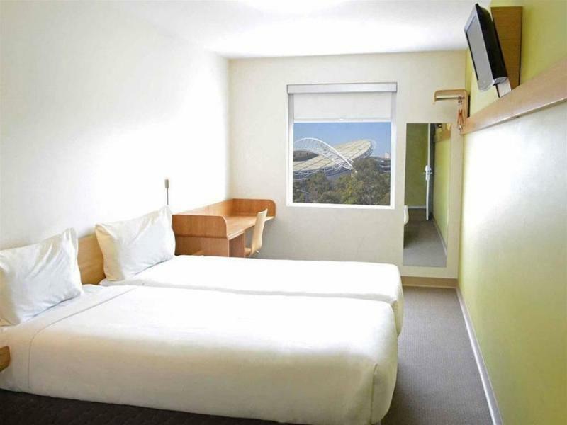 Ibis Budget Olympic Park Hotel 3*