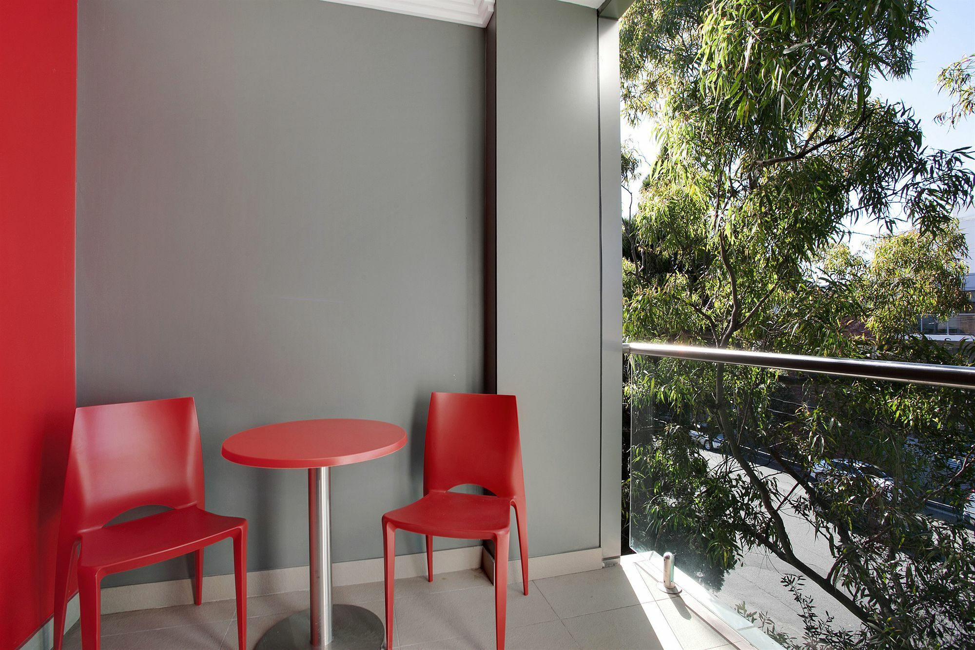 Western Camperdown Hotel 4*