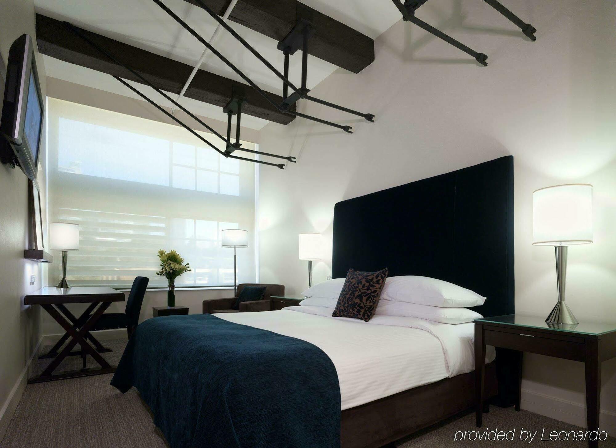 Ovolo Woolloomooloo Hotel