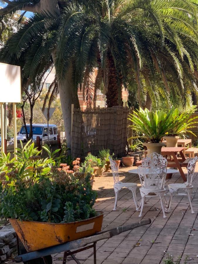 Burwood Bed & Breakfast 3*