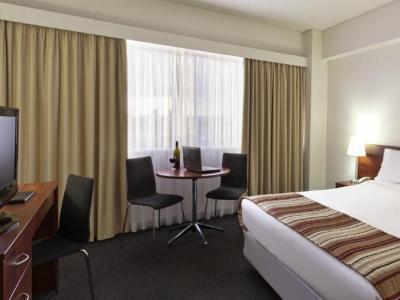 Macleay 4* Sydney