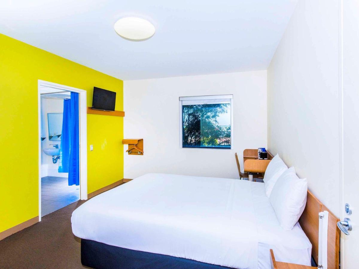 Hotel Ibis Budget Olympic Park 3*